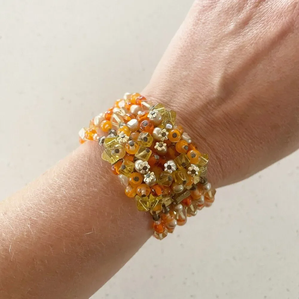 Braclet Orange Confetti Beaded 1950s 1960s Brass Color Clasp Cuff Layered‎